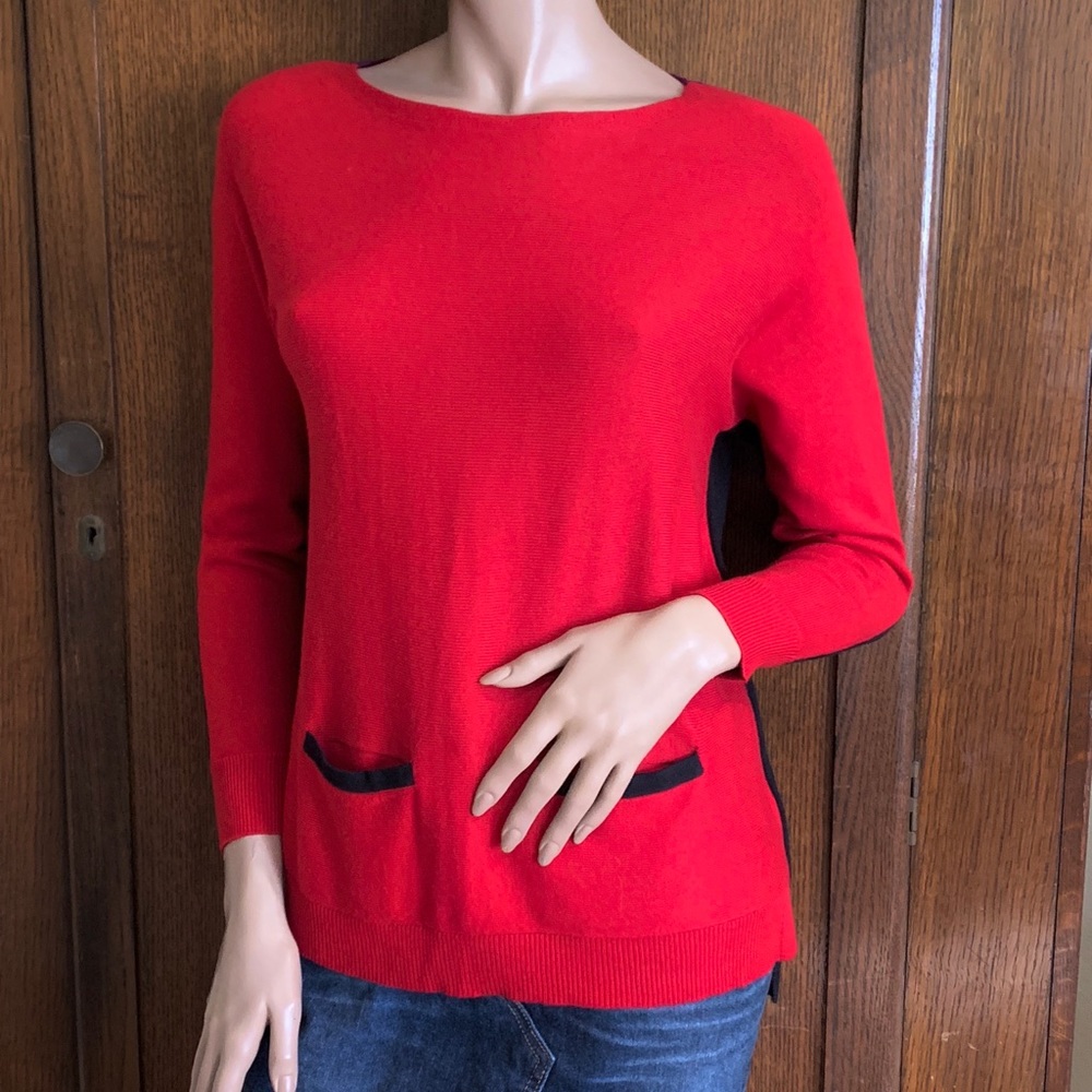 Color block sweater by Vince Camuto